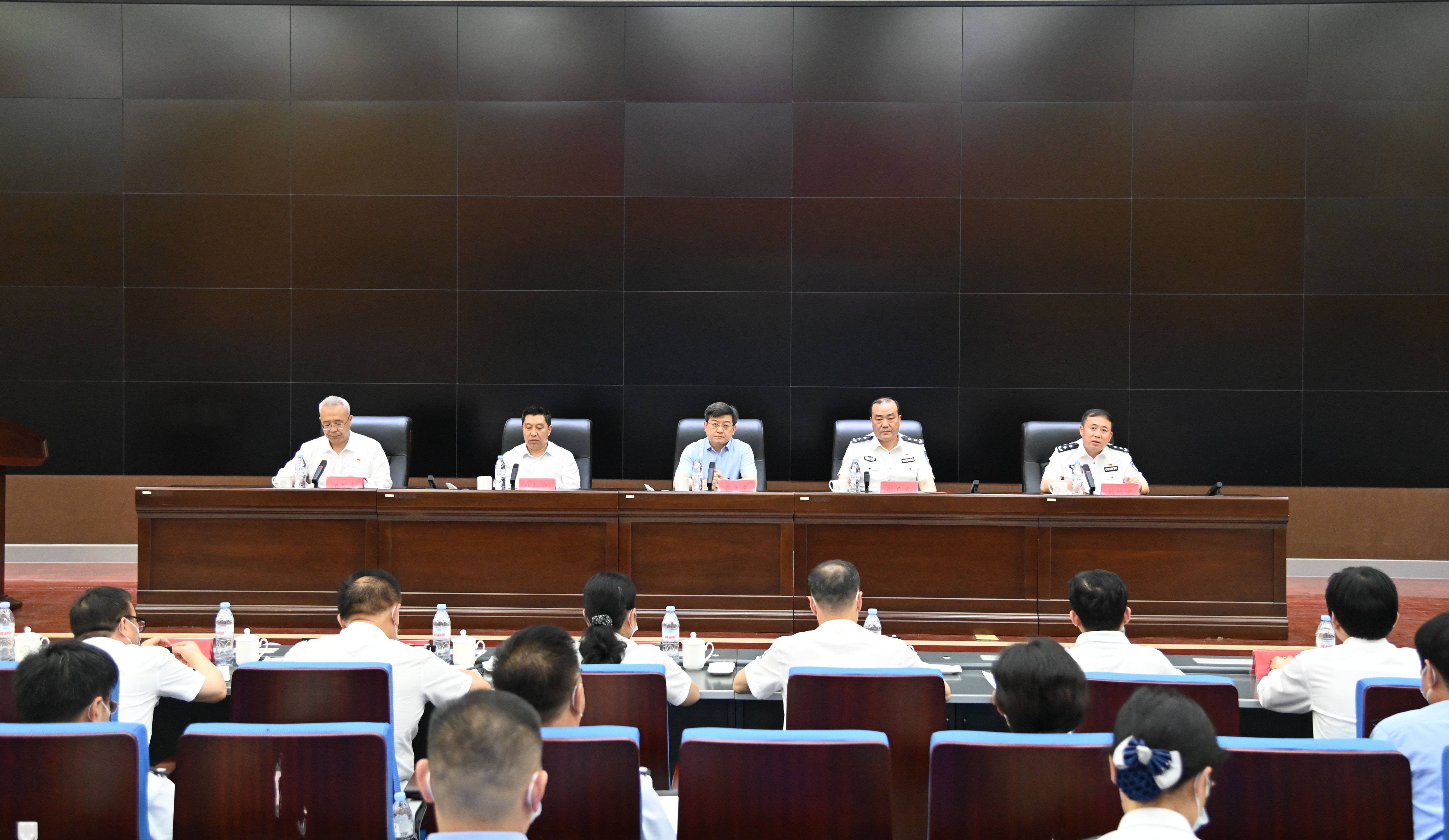 山东警察学院召开中层以上干部会议宣布党委书记职务调整的决定